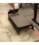 Floor Glute Bench rea